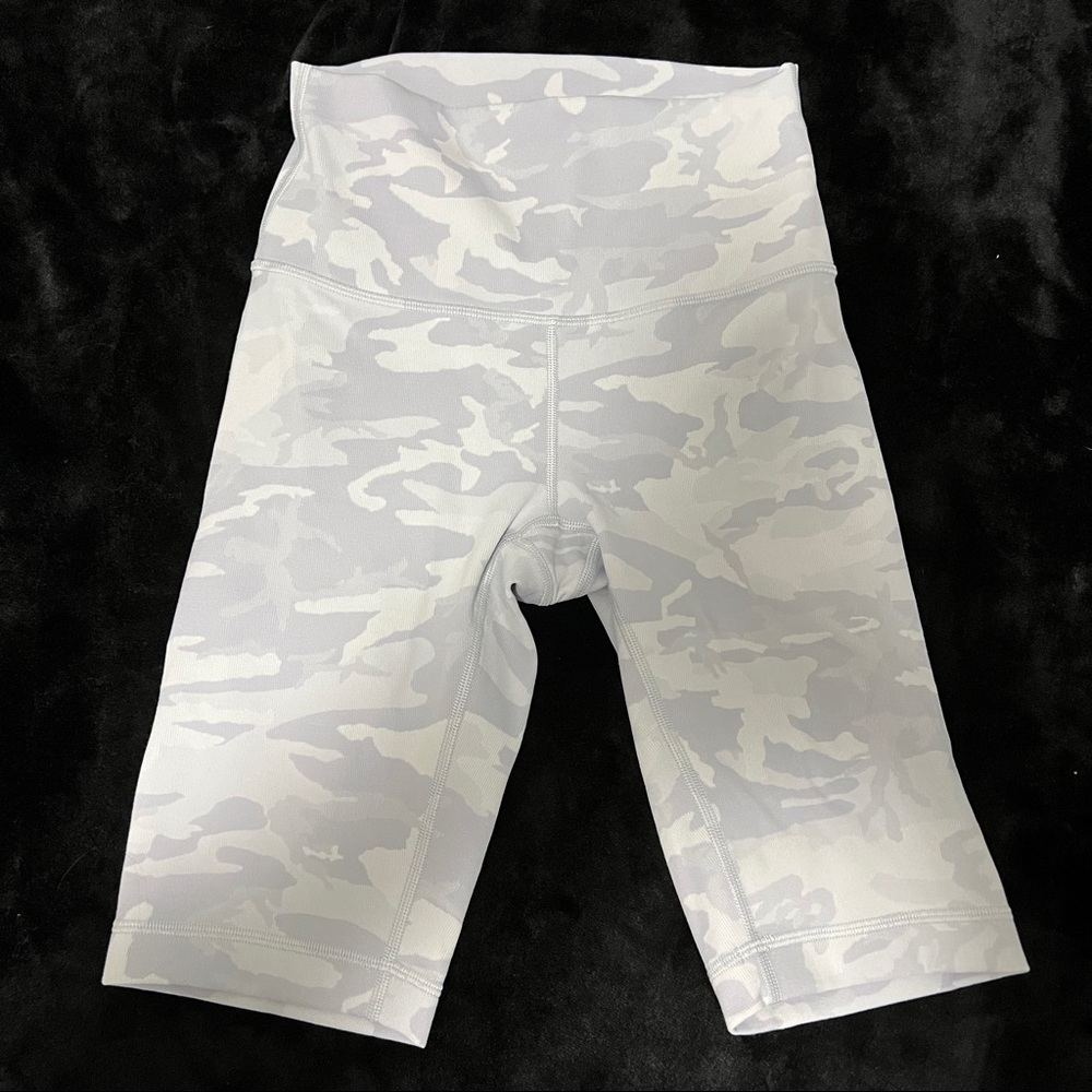 LULULEMON bike shorts!